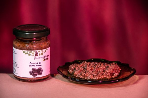 Bio Olivencreme aus schwarzen Oliven Oliven-Patè Pastete 100% Italien